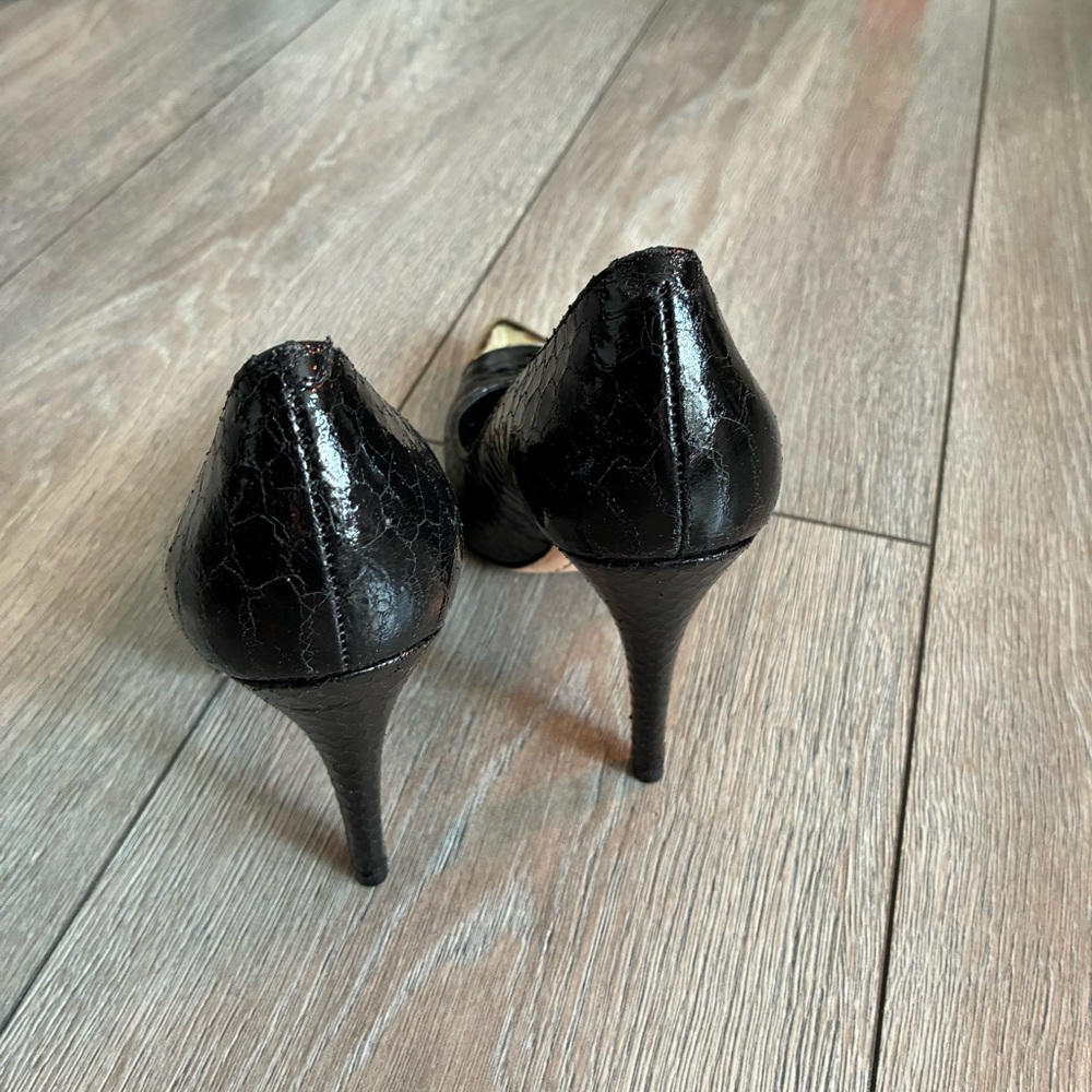 Alice + Olivia Black Heels with Gold Accents - Picture 3 of 4